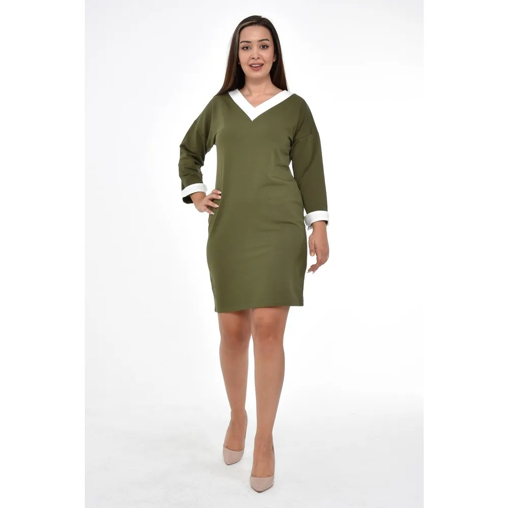 Платье Dorlie цвета хаки большого размера с V-образным вырезом
Платье Dorlie цвета хаки большого размера с V-образным вырезом