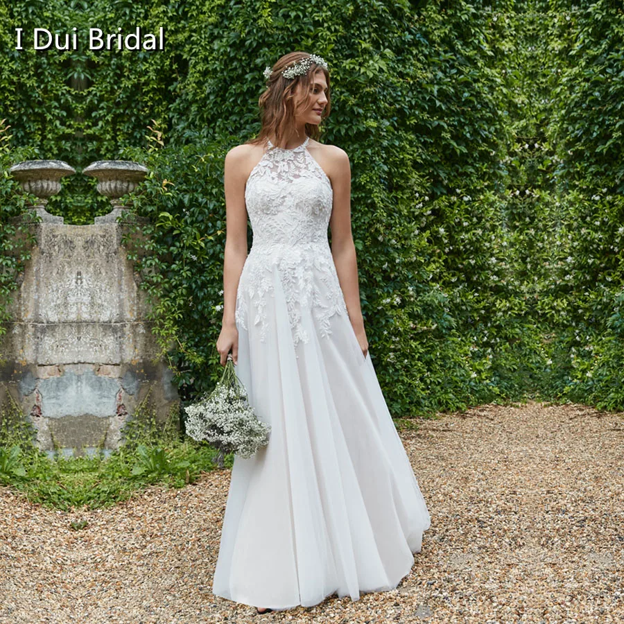 A Line Halter Boho Wedding Dress with Lace Appliques New Style Bridal Gown Outdoor
A Line Halter Boho Wedding Dress with Lace Appliques New Style Bridal Gown Outdoor