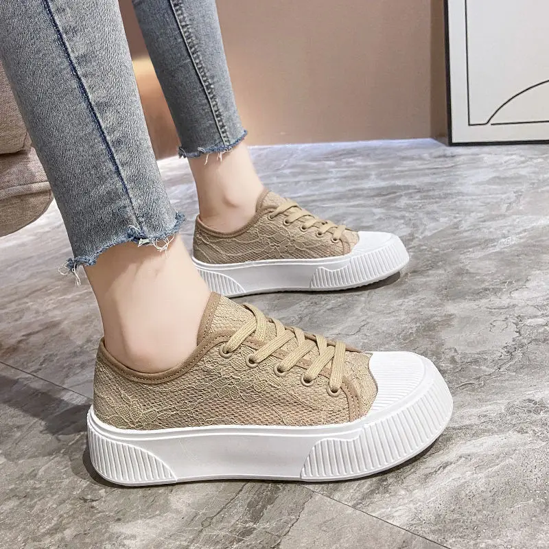 Breathable Mesh Casual Shoes Women Summer Lace-up Chunky Platform Sneakers Ladies 2022 New Thick Bottom Vulcanize Shoes
Breathable Mesh Casual Shoes Women Summer Lace-up Chunky Platform Sneakers Ladies 2022 New Thick Bottom Vulcanize Shoes