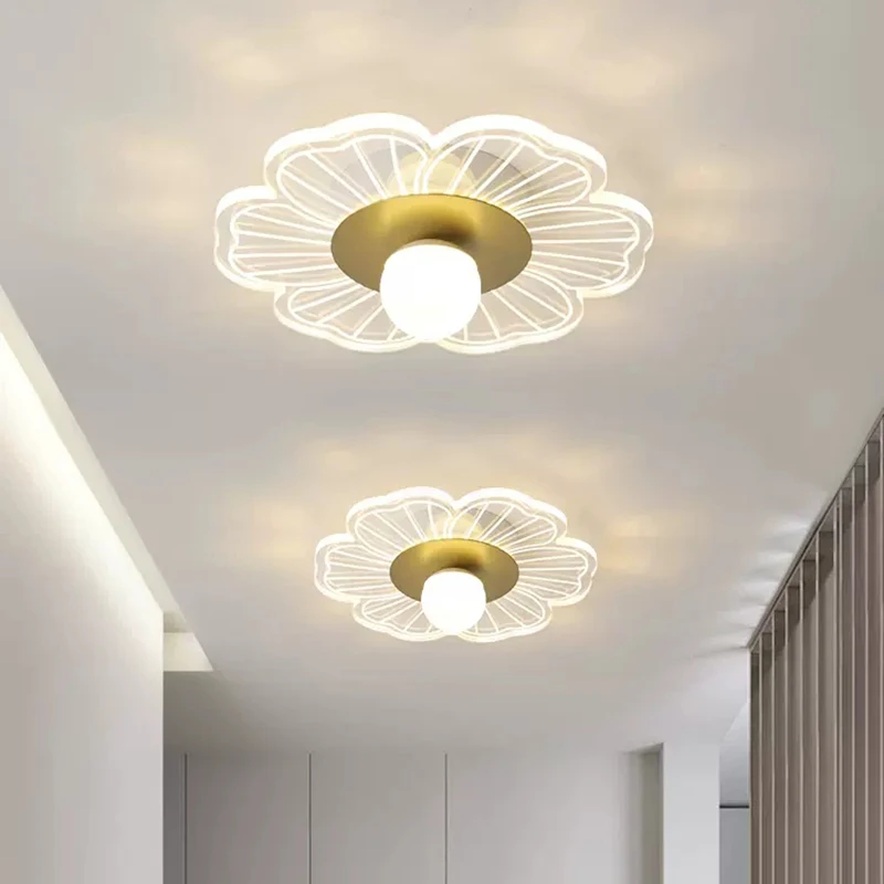 Jjc Three-tone Light Style Modern Led Ceiling Light Bedroom Petal Ceiling Light Living Room Corridor Balcony Ceiling Light
Jjc Three-tone Light Style Modern Led Ceiling Light Bedroom Petal Ceiling Light Living Room Corridor Balcony Ceiling Light