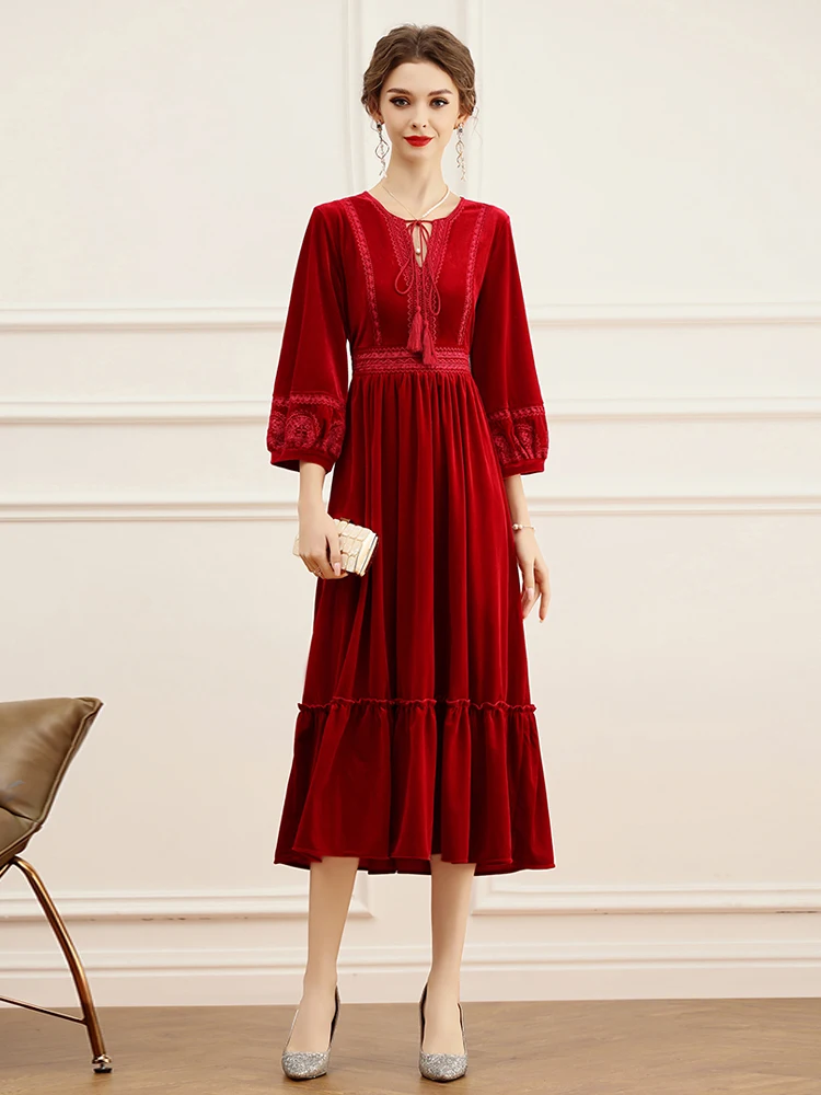 Designer New Fashion Spring Autumn High Quality Women's Vintage Elegant Casual Party High Street Embroidery Velvet Midi Dress
Designer New Fashion Spring Autumn High Quality Women's Vintage Elegant Casual Party High Street Embroidery Velvet Midi Dress