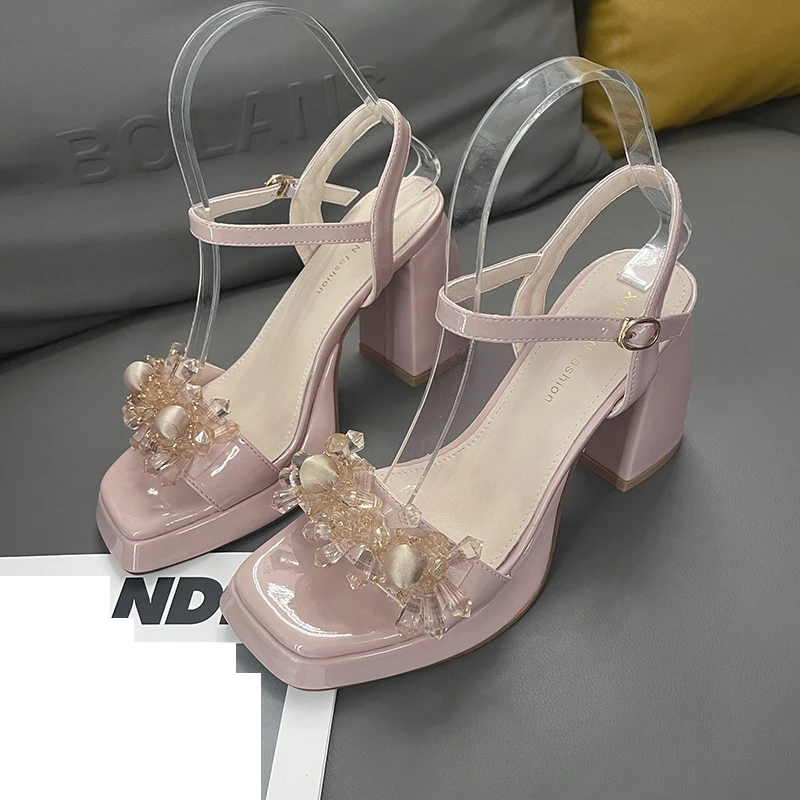 Crystal Applique Square Toe Peep Toe Women's Sandals Bright Patent Leather Ultra-High Profiled Chunky Heel Fashion Sandals
Crystal Applique Square Toe Peep Toe Women's Sandals Bright Patent Leather Ultra-High Profiled Chunky Heel Fashion Sandals