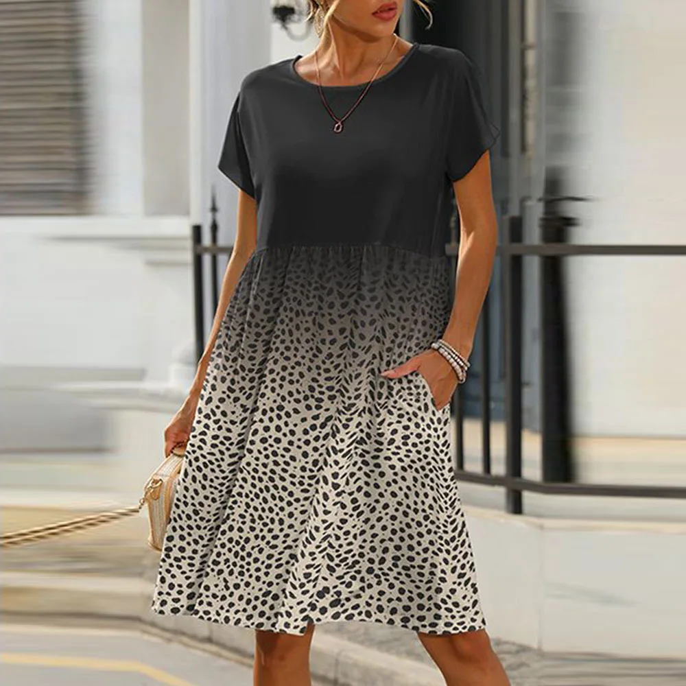 Платье-футболка женское с леопардовым принтом и коротким рукавом 
Платье-футболка женское с леопардовым принтом и коротким рукавом