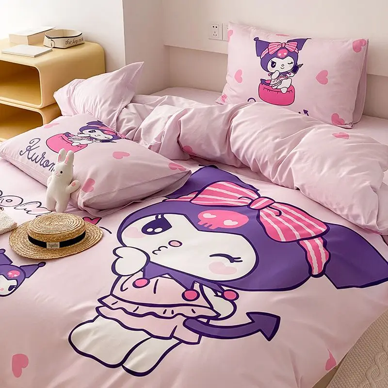 Sanrio Kawaii аниме мультфильм Kuromi хлопчатобумажное одеяло постельное белье 3 4 шт. набор Симпатичный мультфильм Cinnamoroll наволочка постельное белье игрушки
Sanrio Kawaii аниме мультфильм Kuromi хлопчатобумажное одеяло постельное белье 3 4 шт. набор Симпатичный мультфильм Cinnamoroll наволочка постельное белье игрушки
