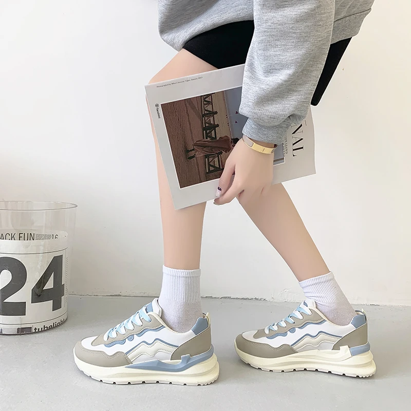 New 2022 Spring and Autumn Fashion Color Matching Ladies Casual Sports Shoes Thick Sole All-match Women's Casual Shoes Size35-40
New 2022 Spring and Autumn Fashion Color Matching Ladies Casual Sports Shoes Thick Sole All-match Women's Casual Shoes Size35-40