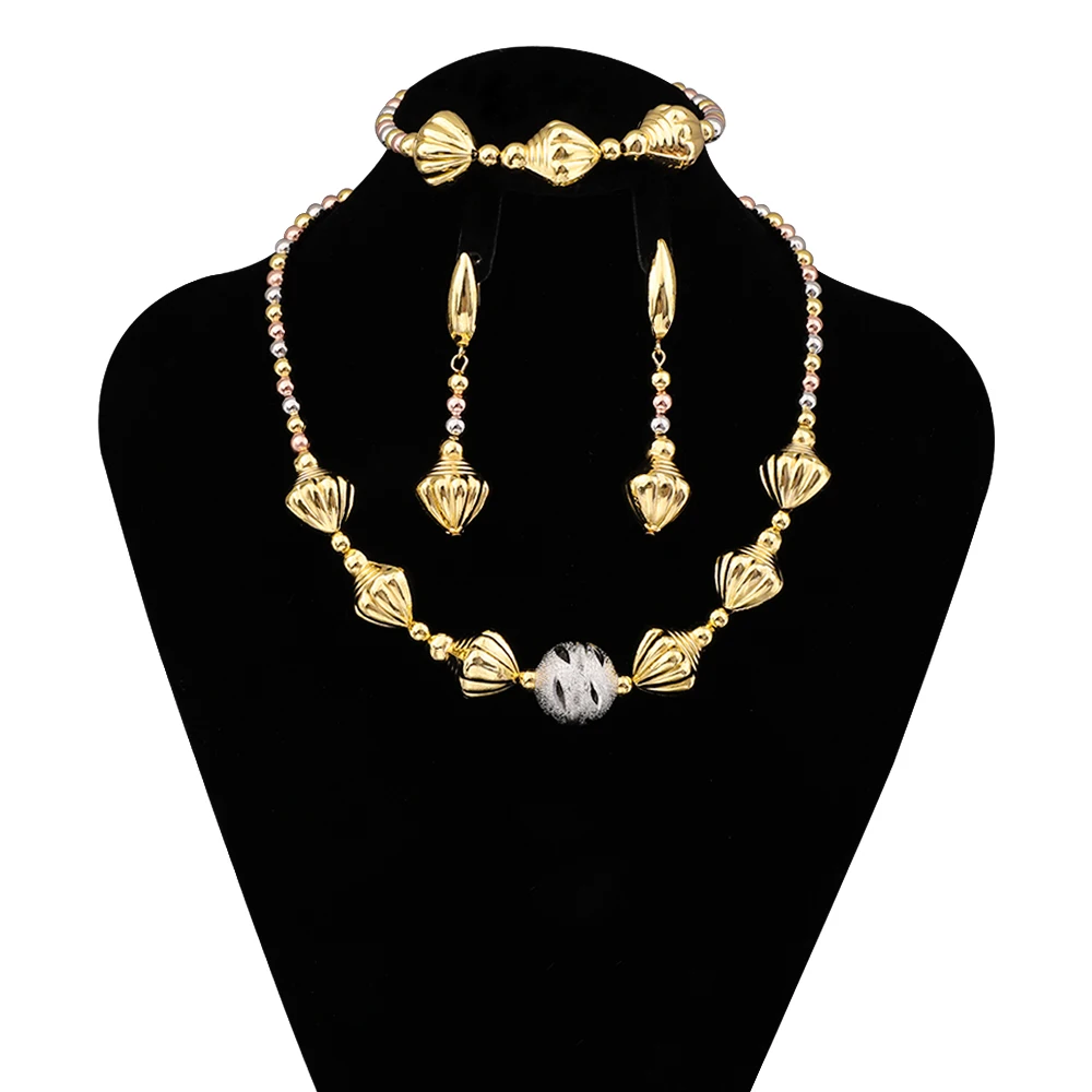 Dubai Colorful High Quality Jewelry Women's Necklace Earrings Bracelet Set Geometric Cone Spherical Design Fashion Classic Style
Dubai Colorful High Quality Jewelry Women's Necklace Earrings Bracelet Set Geometric Cone Spherical Design Fashion Classic Style