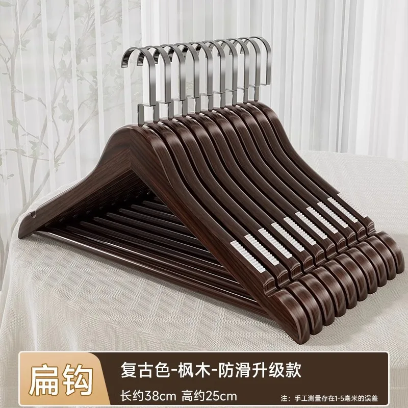 Деревянная вешалка
Деревянная вешалка