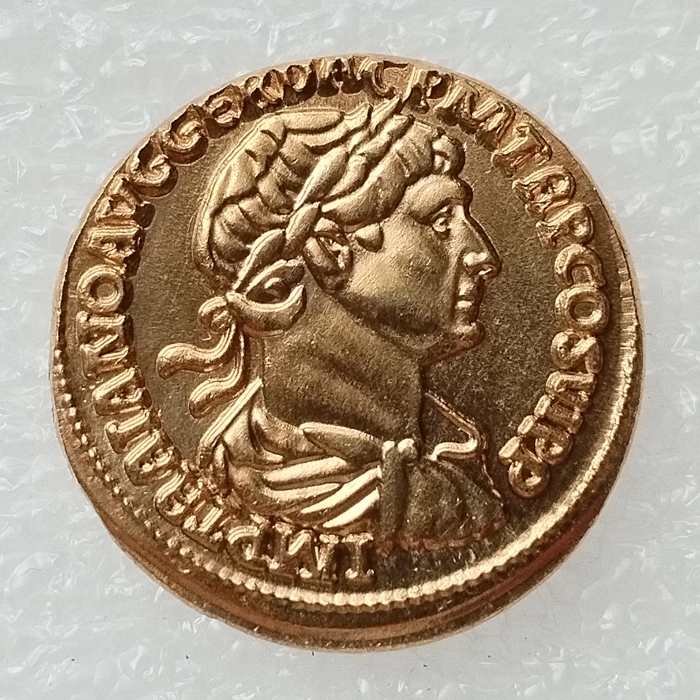 Памятная золотая монета #50
Памятная золотая монета #50