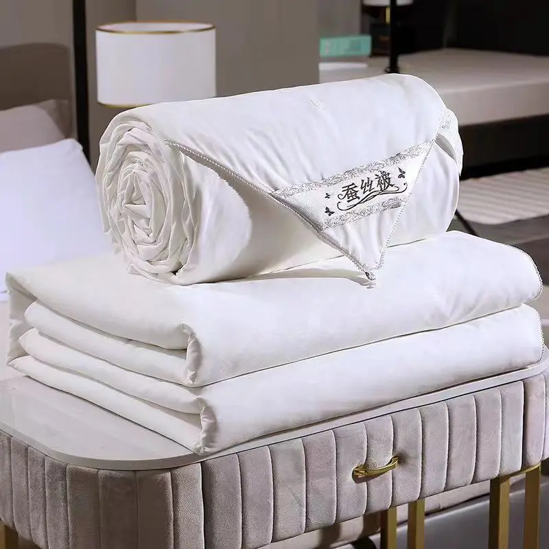100% Silk Quilt Queen Size Summer Blanket Handmade Jacquard Thin Comforter White Duvet Single And Double Bedding Cover
100% Silk Quilt Queen Size Summer Blanket Handmade Jacquard Thin Comforter White Duvet Single And Double Bedding Cover