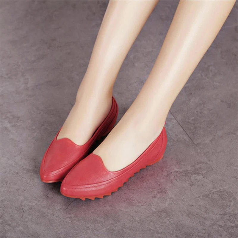 Лоферы женские на платформе, повседневные кожаные туфли, без застежки, плоская подошва, большой размер, весна-осень
Лоферы женские на платформе, повседневные кожаные туфли, без застежки, плоская подошва, большой размер, весна-осень