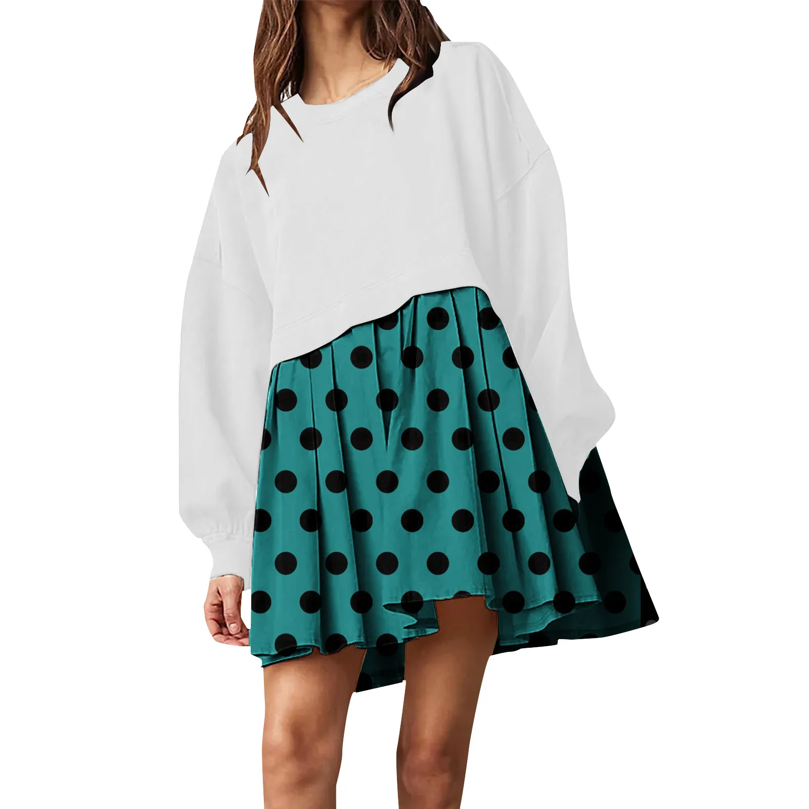 Женское платье-свитшот с длинным рукавом и круглым вырезом
Женское платье-свитшот с длинным рукавом и круглым вырезом