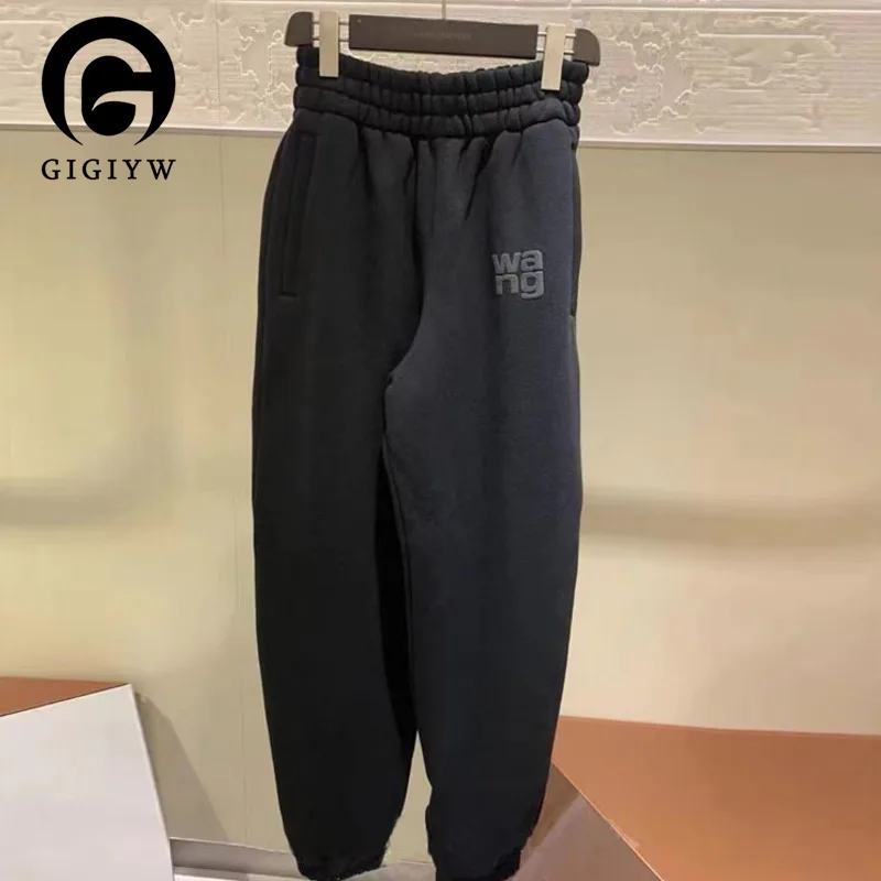 Женские штаны с плюшевой подкладкой GIGIYW Wang, осенне-зимние штаны с высокой талией и надписью, 2022
Женские штаны с плюшевой подкладкой GIGIYW Wang, осенне-зимние штаны с высокой талией и надписью, 2022