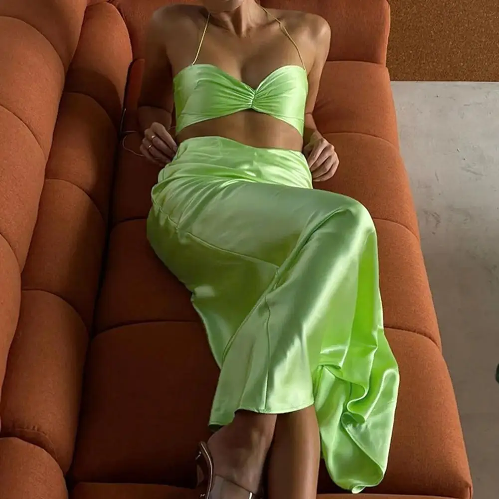 2Pcs Sheath Skirt Set Sexy Backless Off Shoulder Mermaid Crop Top And Bodycon Skirt 2022 Satin Women Outfits conjuntos de falda
2Pcs Sheath Skirt Set Sexy Backless Off Shoulder Mermaid Crop Top And Bodycon Skirt 2022 Satin Women Outfits conjuntos de falda