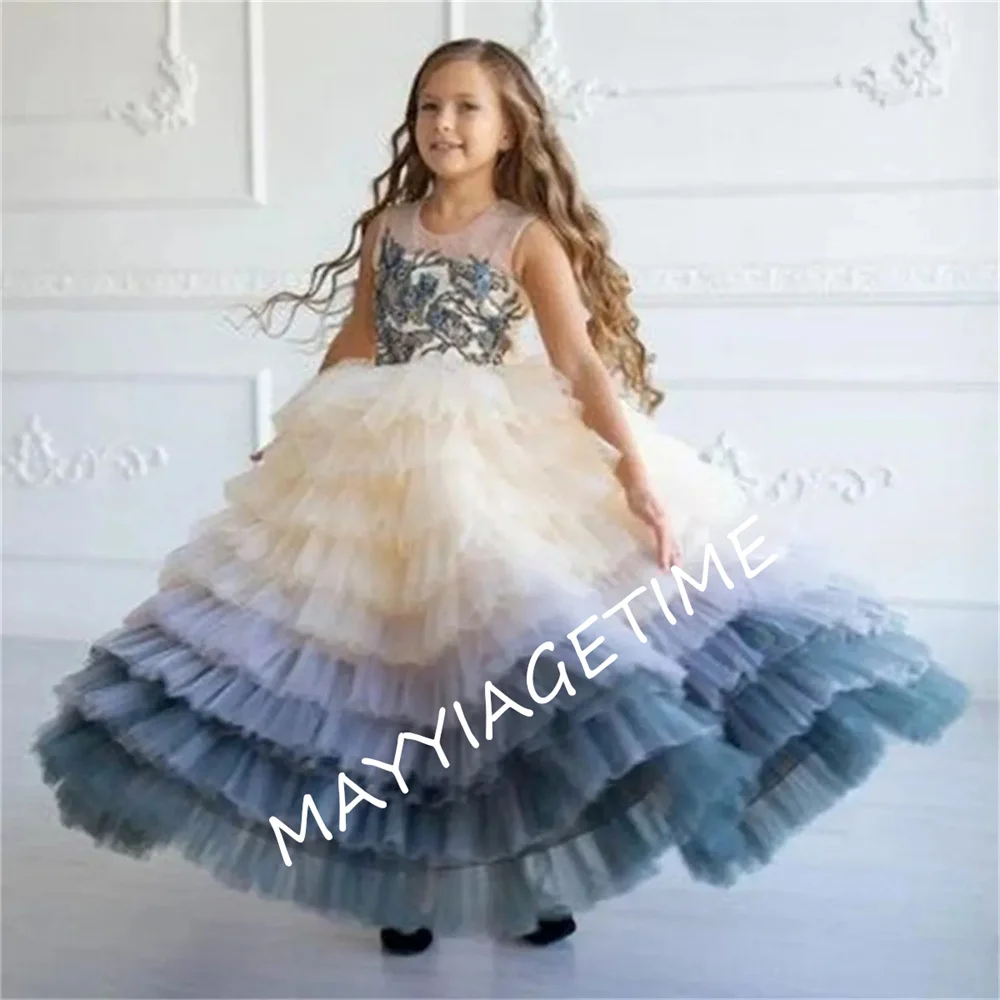 Платье детское многослойное без рукавов с цветочным принтом
Платье детское многослойное без рукавов с цветочным принтом