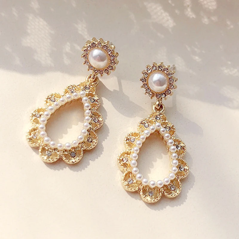

S925 needle baroque exquisite pearl rhinestone earrings female new tide South Korea east gate net red quality earrings products