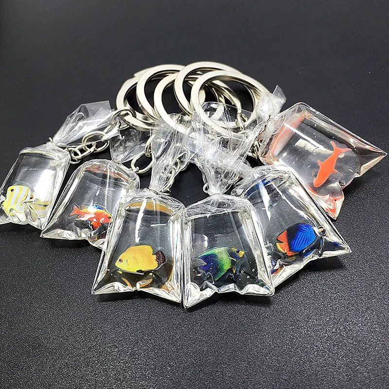1Pcs New Miniature Resin Goldfish KeyChain Transparent Charms Small Fish In Water Bag Handmade Jewelry
1Pcs New Miniature Resin Goldfish KeyChain Transparent Charms Small Fish In Water Bag Handmade Jewelry