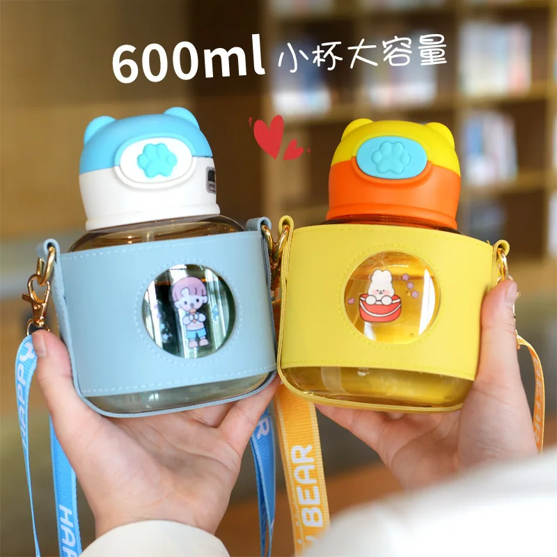 Summer Children Water Bottles Straw Cup Cute Cartoon Plastic Cup Large Capacity Student Portable Water Bottle Gift Cup with Bag
Summer Children Water Bottles Straw Cup Cute Cartoon Plastic Cup Large Capacity Student Portable Water Bottle Gift Cup with Bag