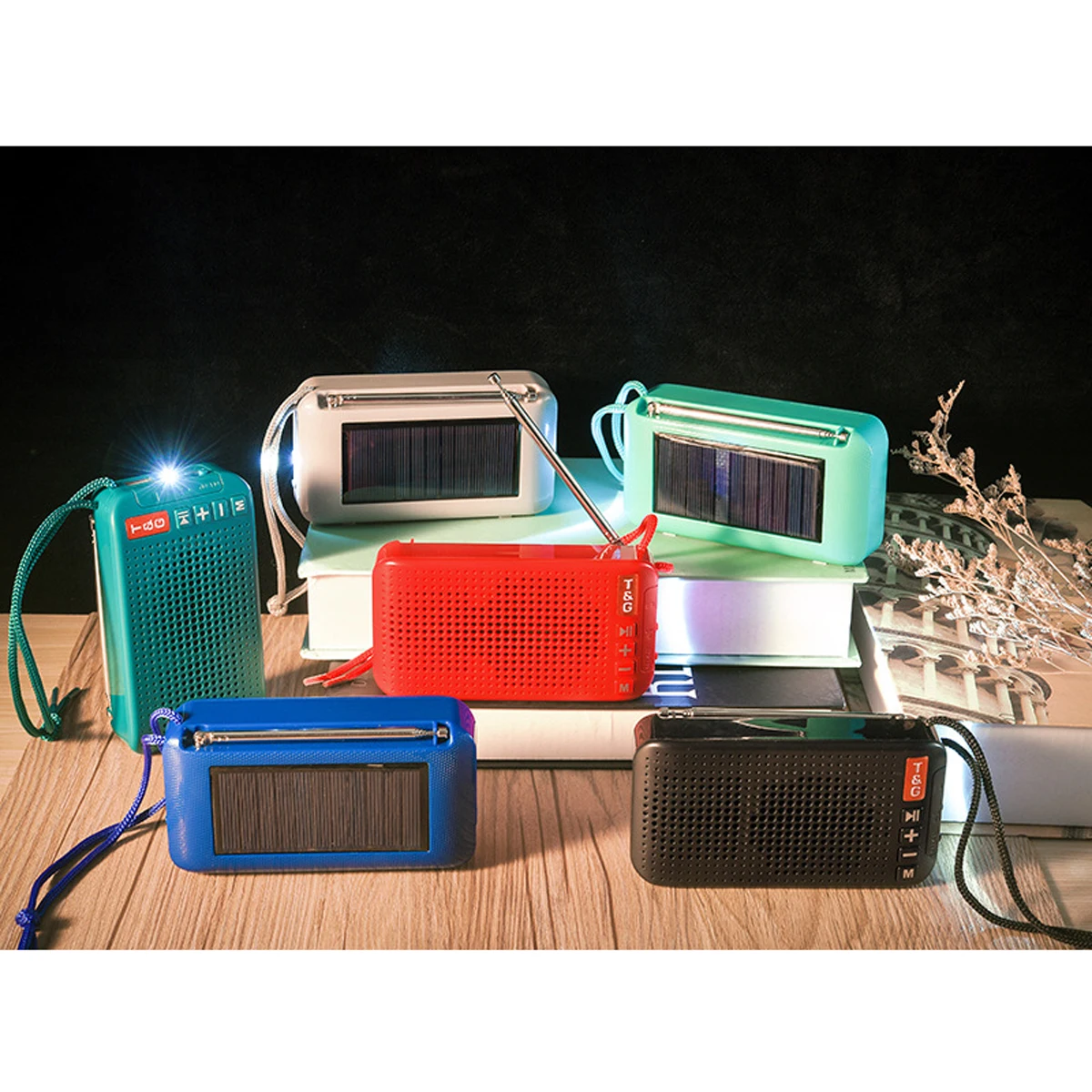 Wireless Bluetooth Speaker Portable Radio Solar Charging With Flashlight FM Radio TWS Audio Multifunction Emergency Speaker
Wireless Bluetooth Speaker Portable Radio Solar Charging With Flashlight FM Radio TWS Audio Multifunction Emergency Speaker