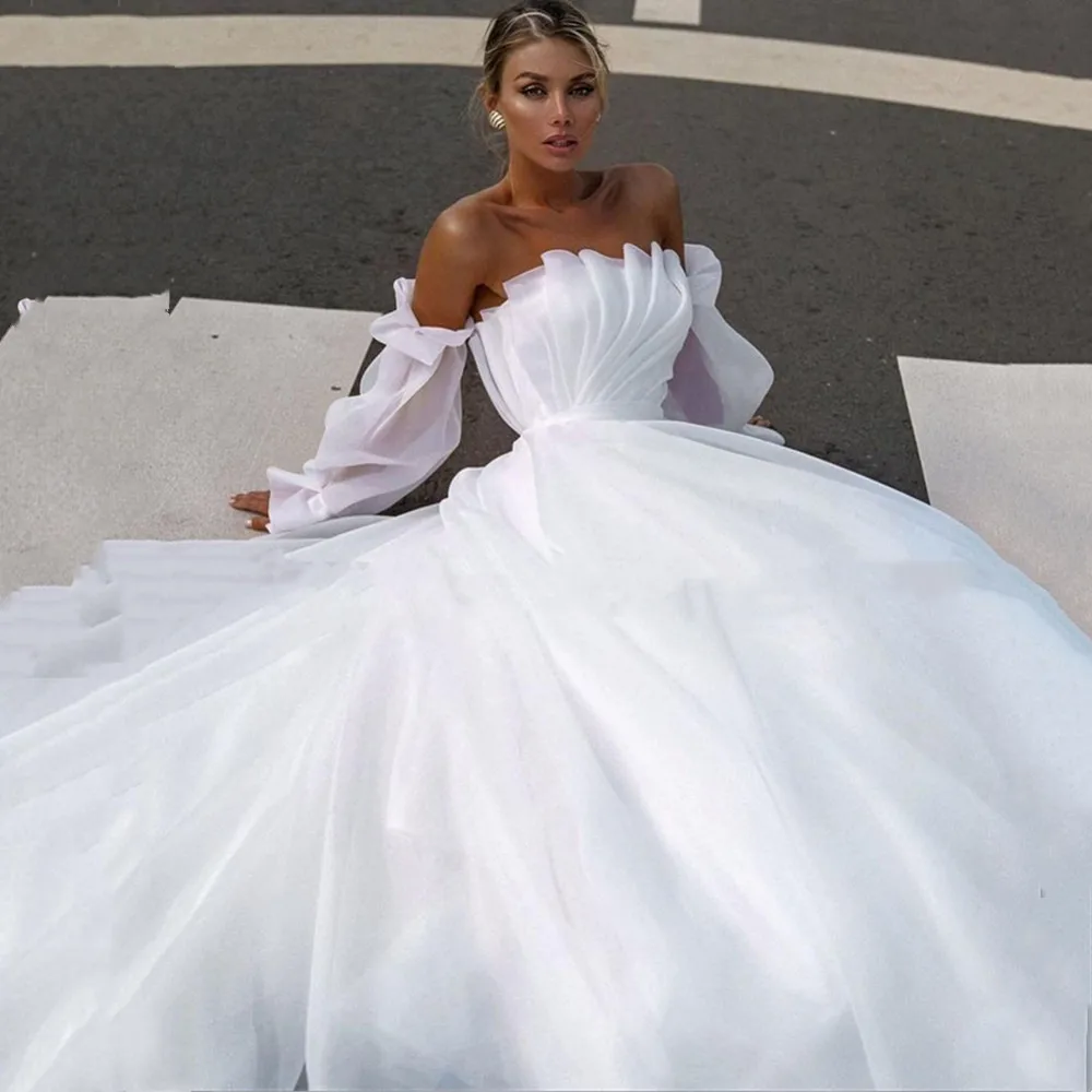 Elegant Zipper Wedding Dresses 2022 Boho Bridal Gowns Pleated Puff Long Sleeve Backless A-Line Boho Princess Robe Tulle Vintage
Elegant Zipper Wedding Dresses 2022 Boho Bridal Gowns Pleated Puff Long Sleeve Backless A-Line Boho Princess Robe Tulle Vintage