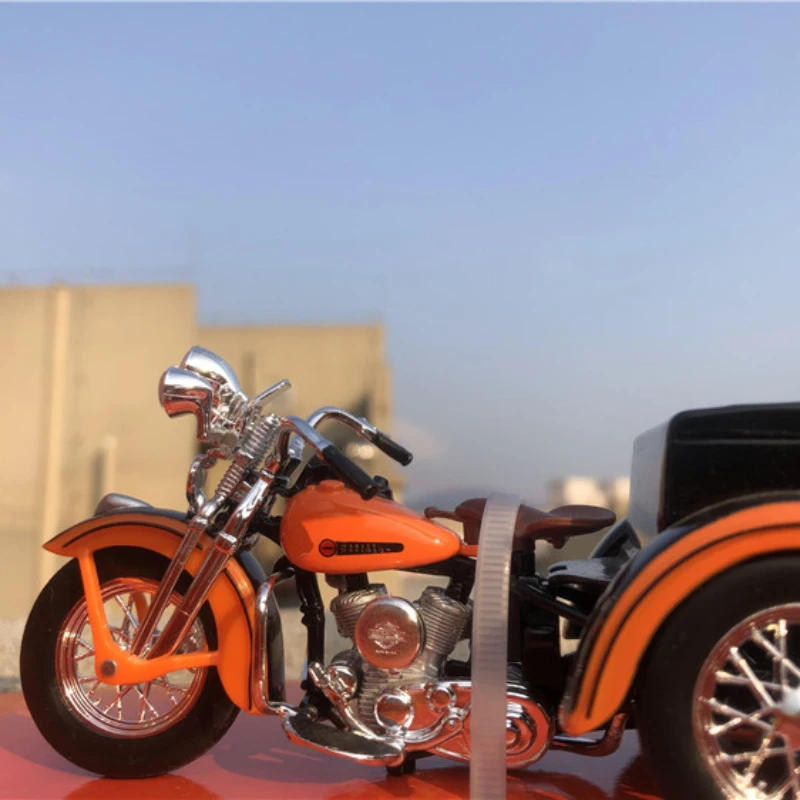 Diecast 1/64 Scale Sidecar Tricycle Motorcycle Harley Model Car Simulation Alloy Play Vehicle Adult Collection Display Gifts For
Diecast 1/64 Scale Sidecar Tricycle Motorcycle Harley Model Car Simulation Alloy Play Vehicle Adult Collection Display Gifts For
