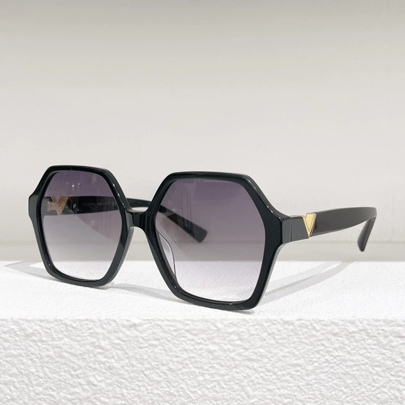 Oversize Diamond Metal V Decorative Steampunk Mixed Color Sunglasses Men Acetate Gradient Lens Eyewear Unisex 2021 Summer Women 
Oversize Diamond Metal V Decorative Steampunk Mixed Color Sunglasses Men Acetate Gradient Lens Eyewear Unisex 2021 Summer Women