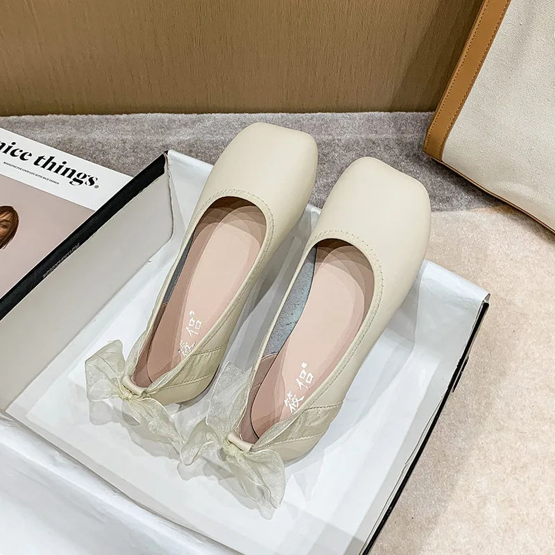 Женские туфли на мягкой подошве с квадратным носком, Элегантные повседневные туфли на плоской подошве, большие размеры, 2022
Женские туфли на мягкой подошве с квадратным носком, Элегантные повседневные туфли на плоской подошве, большие размеры, 2022