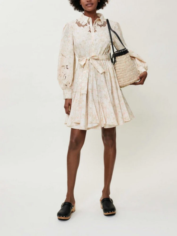 2022 Spring/Summr Woman Floral Print Lace-up Mini Dress
2022 Spring/Summr Woman Floral Print Lace-up Mini Dress