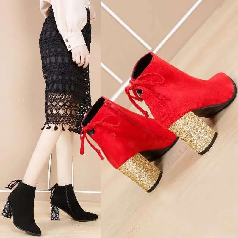 Wedding shoes 2021 new autumn and winter high-heeled bridal shoes plus velvet thick heel short boots wedding shoes women comfort
Wedding shoes 2021 new autumn and winter high-heeled bridal shoes plus velvet thick heel short boots wedding shoes women comfort