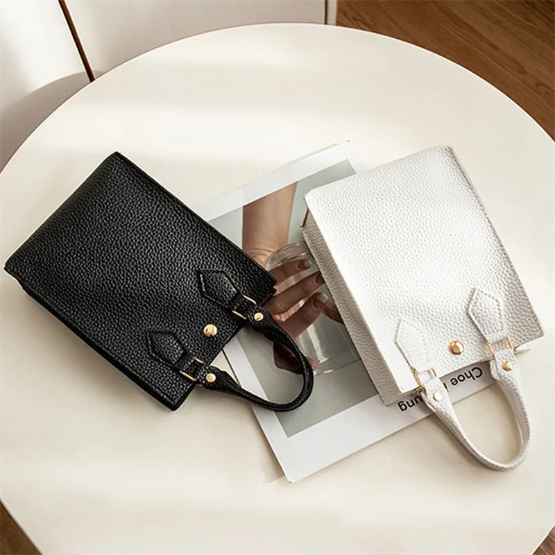 Summer New Handbag Women's Fashion Shoulder Crossbody Bag All-match Solid Color Ladies Wallet Purse
Summer New Handbag Women's Fashion Shoulder Crossbody Bag All-match Solid Color Ladies Wallet Purse