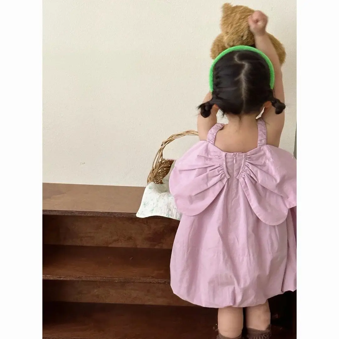 Girls Casual Dresses Loose Sweet Korean New Summer Style Pleated Solid Camisoles Wing Decorate Children Clothing
Girls Casual Dresses Loose Sweet Korean New Summer Style Pleated Solid Camisoles Wing Decorate Children Clothing