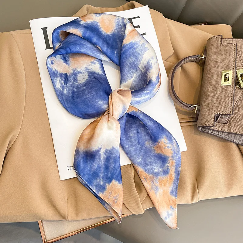Fashion Model 70X70CM Silk Hijab Popular Design Square Small Turban 2023 Luxury For Gift Kerchief Summer Sunscreen Women Scarves
Fashion Model 70X70CM Silk Hijab Popular Design Square Small Turban 2023 Luxury For Gift Kerchief Summer Sunscreen Women Scarves