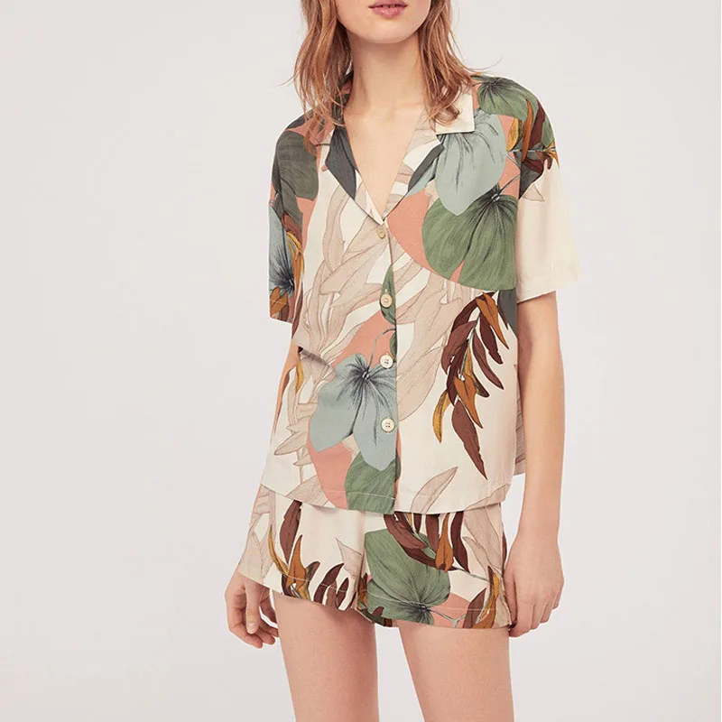 Women Short-sleeved Leaf Print Pajamas Set Cotton Viscose Loose Style Casual Style Home Sleepwear Lady Printing Pajamas Homewear
Women Short-sleeved Leaf Print Pajamas Set Cotton Viscose Loose Style Casual Style Home Sleepwear Lady Printing Pajamas Homewear