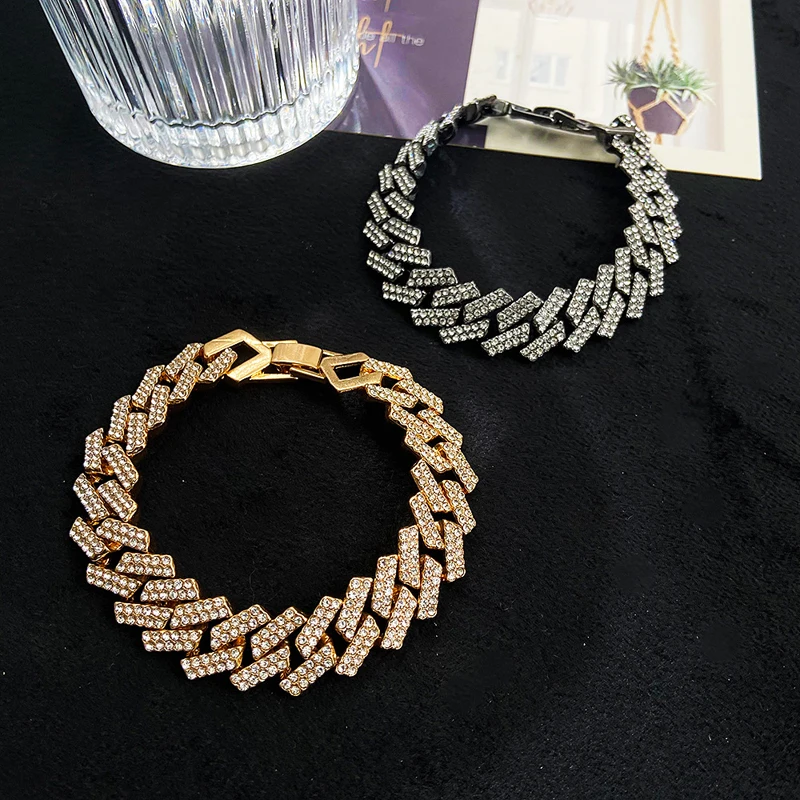 Fashion Jewelri Bracelet Fashion Retro Thick Chain Cuban Bracelet Couples Cuban Chain Hip Hop Bracelet For Women Man
Fashion Jewelri Bracelet Fashion Retro Thick Chain Cuban Bracelet Couples Cuban Chain Hip Hop Bracelet For Women Man