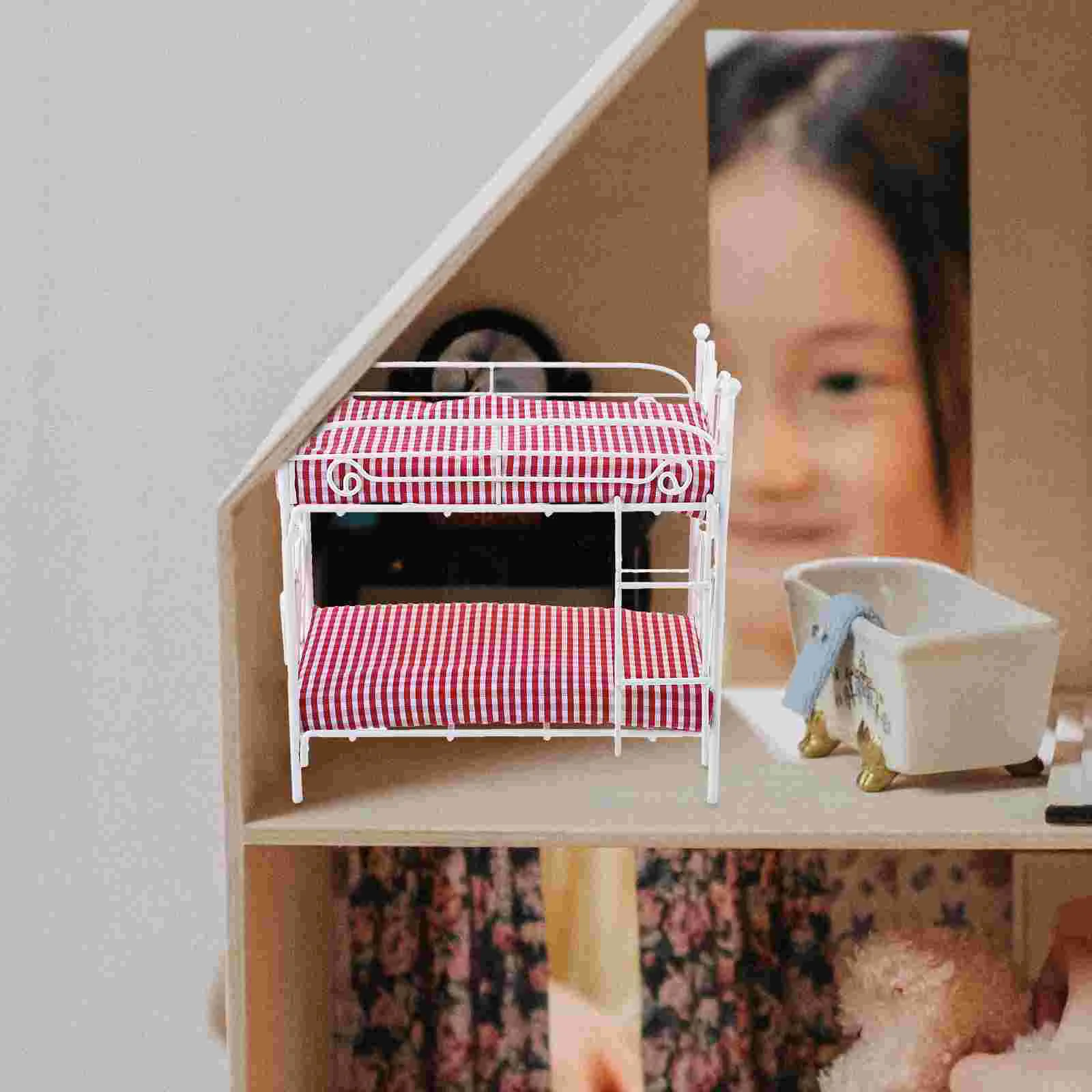 Мини железная проволока спальная кровать модель мини мебель модель домашняя мебель
Мини железная проволока спальная кровать модель мини мебель модель домашняя мебель