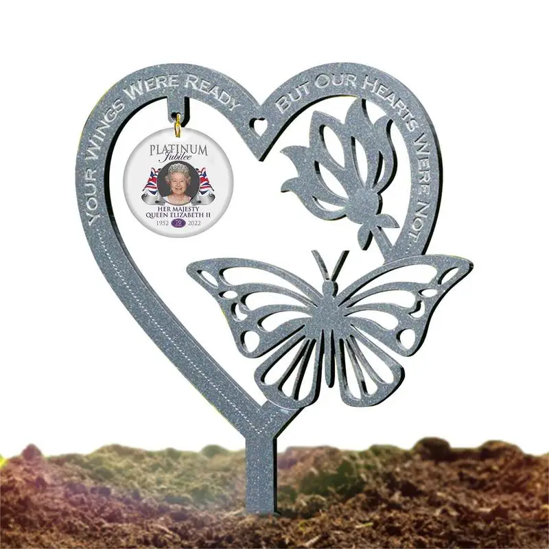 Queen Elizabeth II Commemorative Ornament Her Majesty Queen Elizabeth II Souvenirs Ornaments Elizabeth II Queen Of England
Queen Elizabeth II Commemorative Ornament Her Majesty Queen Elizabeth II Souvenirs Ornaments Elizabeth II Queen Of England