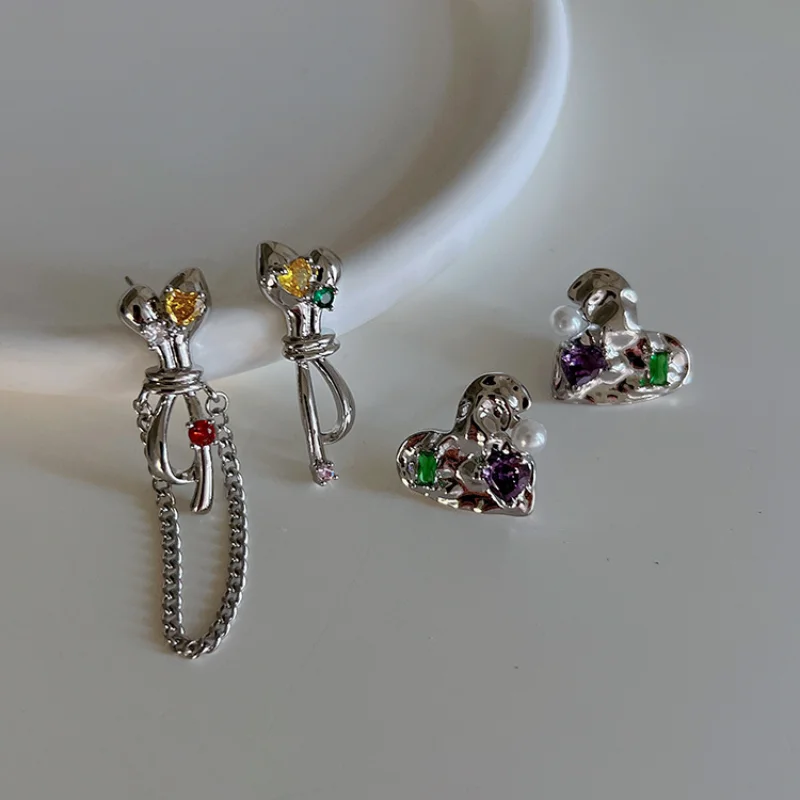 Minar Ethnic Multicolor CZ Cubic Zirconia Heart Long Tassel Earring for Women Silver Color Metal Asymmetric Dangle Earrings
Minar Ethnic Multicolor CZ Cubic Zirconia Heart Long Tassel Earring for Women Silver Color Metal Asymmetric Dangle Earrings