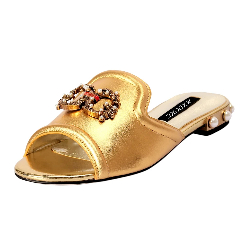 Italy Gold Flat Slippers Shoes for Women 2022 Designer Luxury Sandals,Brand Fittings Slides Woman Summer Fashion Style Plus Size
Italy Gold Flat Slippers Shoes for Women 2022 Designer Luxury Sandals,Brand Fittings Slides Woman Summer Fashion Style Plus Size