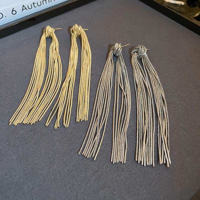 Minar Personality Gold Silver Color Metallic Long Tassel Earring for Women Ladies Copper Knotted Dangle Earrings Korean Jewelry
Minar Personality Gold Silver Color Metallic Long Tassel Earring for Women Ladies Copper Knotted Dangle Earrings Korean Jewelry