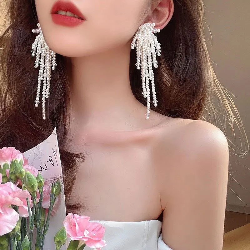 Winter Elegant Woman Long Earrings for Women Tassel Accessories New in Christmas Gift 2022 Trendy Women's Earring Jewelry Luxury
Winter Elegant Woman Long Earrings for Women Tassel Accessories New in Christmas Gift 2022 Trendy Women's Earring Jewelry Luxury