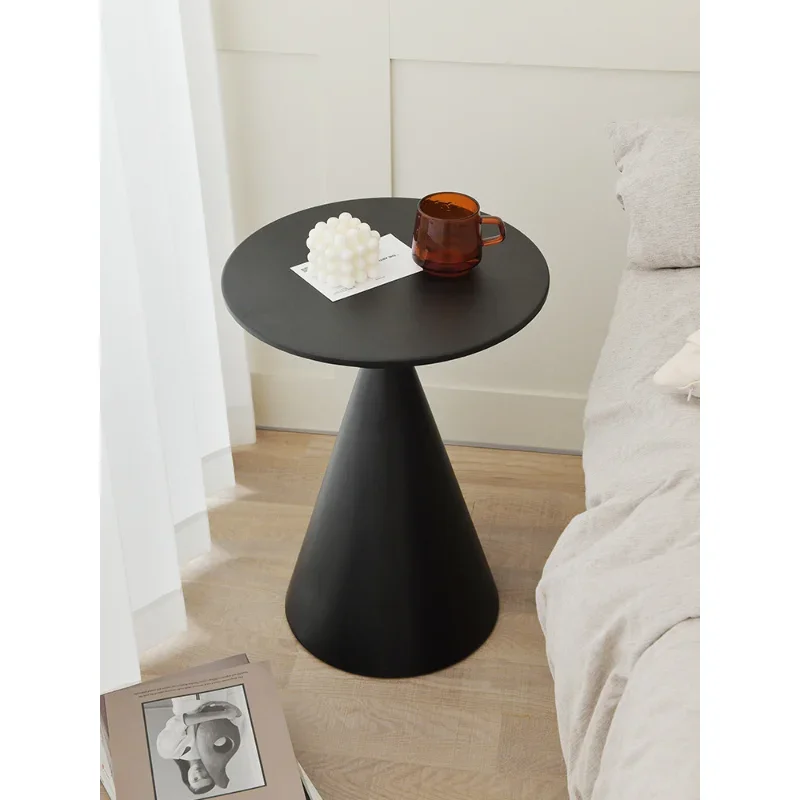 Light Luxury Creative Side Table Simple Modern Living Room Coffee Table Home Bedroom Round Table Nordic Furniture Bedside Desk
Light Luxury Creative Side Table Simple Modern Living Room Coffee Table Home Bedroom Round Table Nordic Furniture Bedside Desk