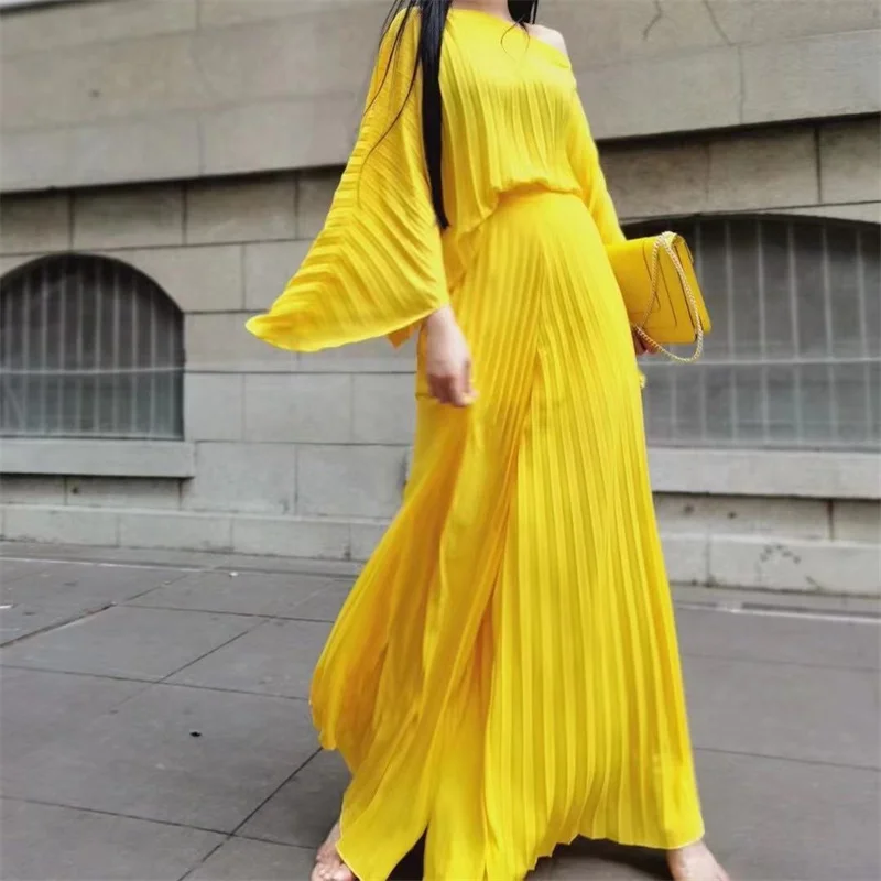 Miyake Pleated Suit Women Light Elegant and Fashionable Design Sense Niche Summer New Loose Plus Size Casual Two-Piece Suit 2022
Miyake Pleated Suit Women Light Elegant and Fashionable Design Sense Niche Summer New Loose Plus Size Casual Two-Piece Suit 2022