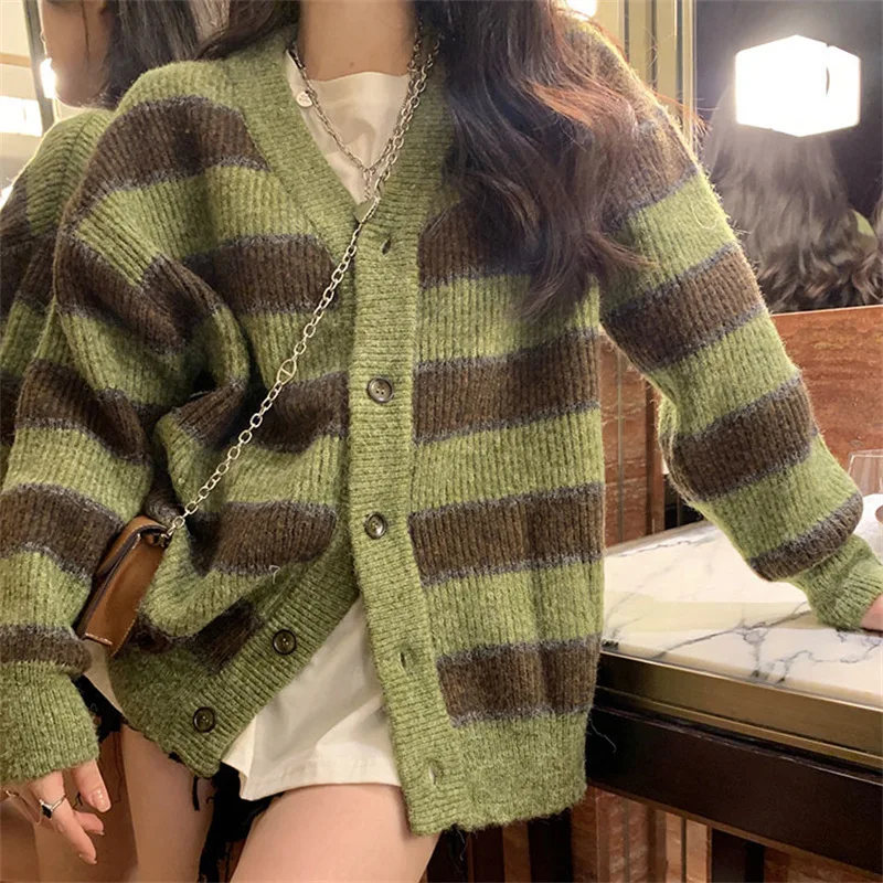 Korean Green Gentle Stripe Knitted Cardigan Coat Fashion Autumn and Winter College Lazy Style Casual Sweater Women
Korean Green Gentle Stripe Knitted Cardigan Coat Fashion Autumn and Winter College Lazy Style Casual Sweater Women