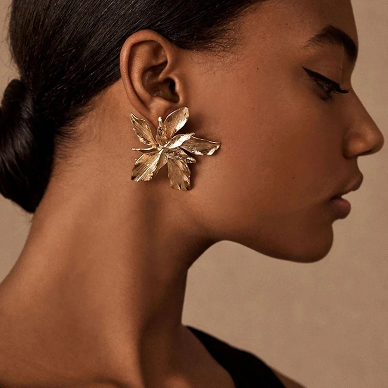 Women Earring Personality Multi-layer Alloy Flower Dangle Earrings 2021 Trend Jewelry Gift
Women Earring Personality Multi-layer Alloy Flower Dangle Earrings 2021 Trend Jewelry Gift
