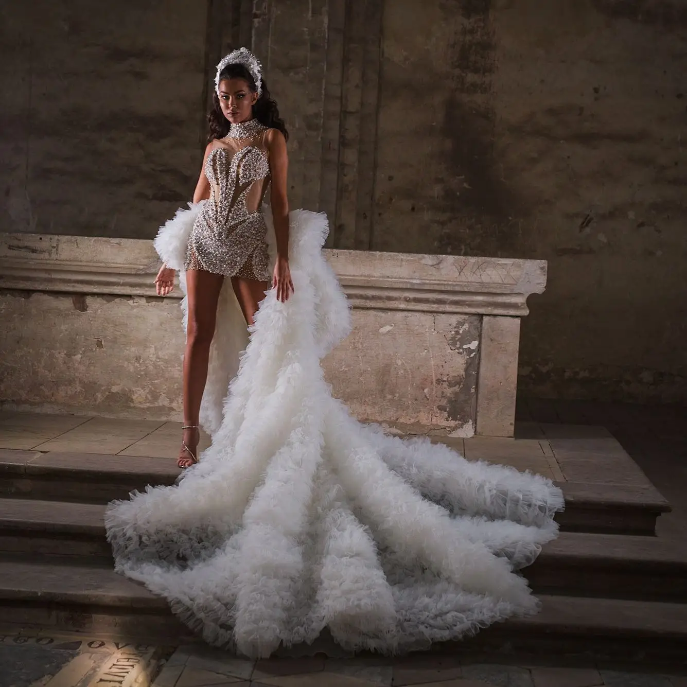 Luxury Pearls Beaded High Low Wedding Dresses With Overskirt Illusion Wedding Gowns Sexy 2 Pieces Bridal Dress
Luxury Pearls Beaded High Low Wedding Dresses With Overskirt Illusion Wedding Gowns Sexy 2 Pieces Bridal Dress
