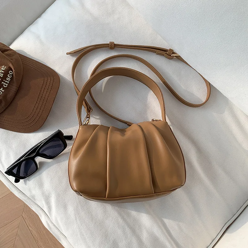 Crossbody Bags for Women Designer Bag Street Trend Pleated Cloud Bag Handbag Women's Large Capacity Dumpling Bag Wallet
Crossbody Bags for Women Designer Bag Street Trend Pleated Cloud Bag Handbag Women's Large Capacity Dumpling Bag Wallet
