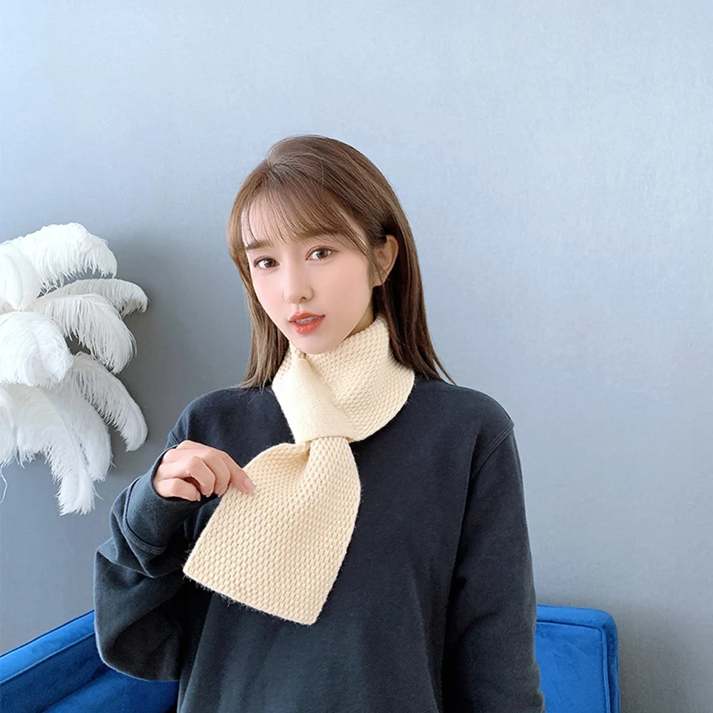 

Осенне-зимний женский маленький шарф с перекрестной шнуровкой, вязаный теплый корейский короткий однотонный элегантный шарф с кольцом, про...