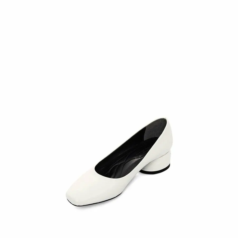 Women Shoes Flats Fashion Casual G. D. N
Women Shoes Flats Fashion Casual G. D. N