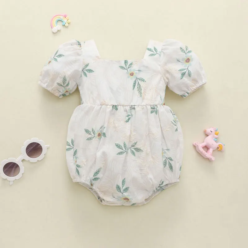 Baby Girls Summer Rompers Flower Embroidery Square Neck Puff Sleeve Short Jumpsuit for Toddlers 0-24 Months 
Baby Girls Summer Rompers Flower Embroidery Square Neck Puff Sleeve Short Jumpsuit for Toddlers 0-24 Months