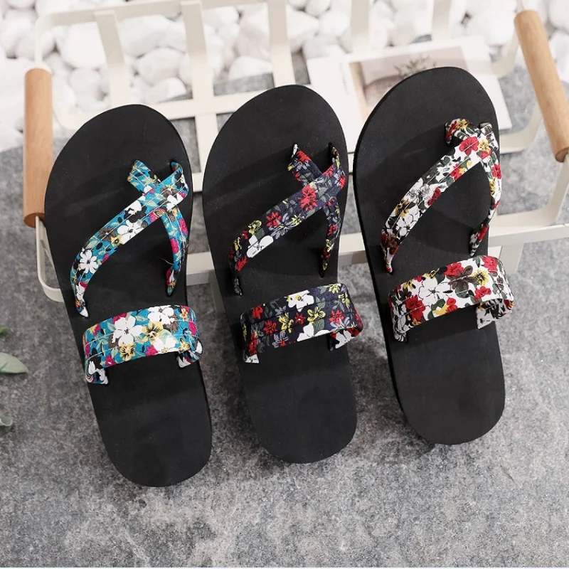 Summer Women Slippers Flip Flops Casual Slippers Flat Sandals Beach Open Toe Shoes 2023 Ladies Slippers Slide Zapatos Mujer 
Summer Women Slippers Flip Flops Casual Slippers Flat Sandals Beach Open Toe Shoes 2023 Ladies Slippers Slide Zapatos Mujer