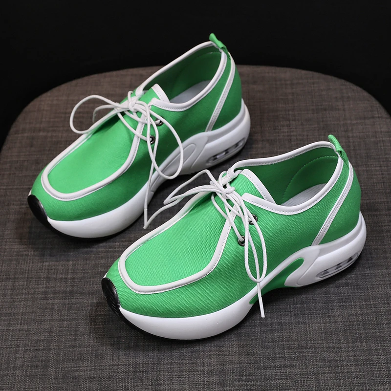 2022 Women Fashion Vulcanized Sneakers Platform Solid Color Flats Ladies Shoes Casual Breathable Wedges Ladies Walking Sneakers
2022 Women Fashion Vulcanized Sneakers Platform Solid Color Flats Ladies Shoes Casual Breathable Wedges Ladies Walking Sneakers